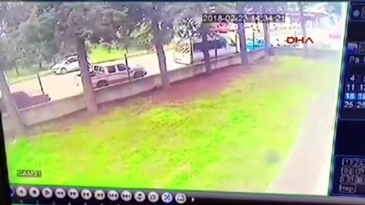 Motosiklet sürücüsünün öldüğü kaza güvenlik kamerasında