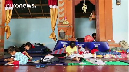 Bali on maximum volcano alert