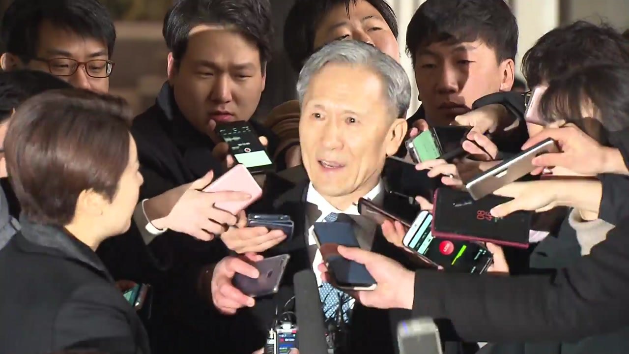 '댓글 수사 축소' 김관진 前 장관 검찰 출석 / YTN