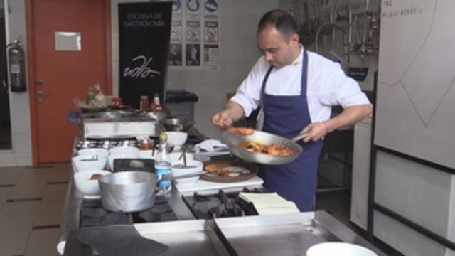Un chef argentino-israelí lleva a Ecuador sabores de la vanguardia de Oriente Medio