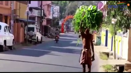 சாலையை செப்பனிட கடை அடைத்து மறியல் போராட்டம்- வீடியோ