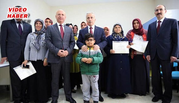 (27 Şubat 2018) KOCASİNAN’DA TÜRKİYE GENELİNDEKİ İLK OKUMA YAZMA SERTİFİKA TÖRENİ