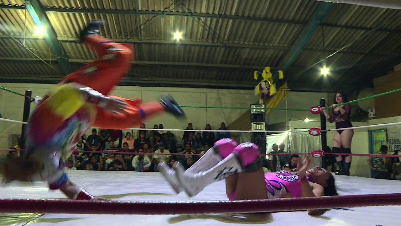 "Guerre des sexes" sur le ring dans le Mexique machiste