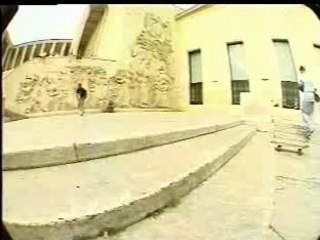 Bastien salabanzi - weird kickflip
