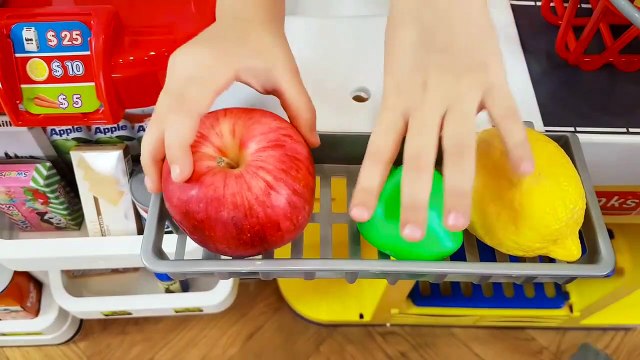 Kids playing Fruit Store - Learn Colors & sizes with Fruits and Toys for Kids Children