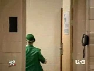 Wwe raw Carlito traps Hornswoggle