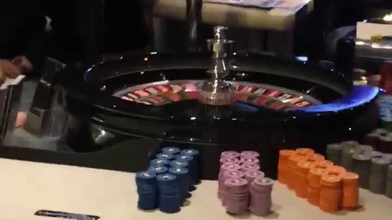 Il gagne 42 000 £ au poker et mise tout à la roulette