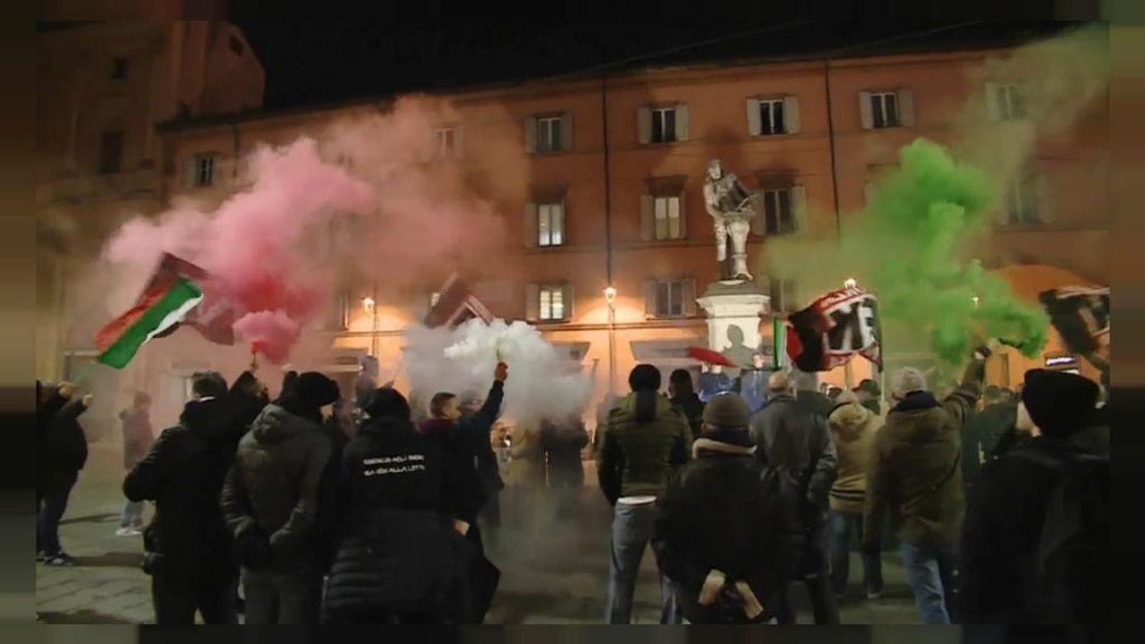 Il politologo: "La democrazia è In crisi e i partiti in coma"