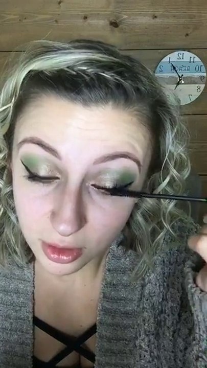 Green Eye Makeup look - Eye Makeup Tips