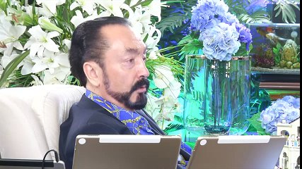 “Halkımız az kitap okuyor” diyorlar ama kitaplar çok pahalı, bunun sebebini merak ediyorum.