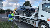 Un camion transportant du fuel percuté par une voiture