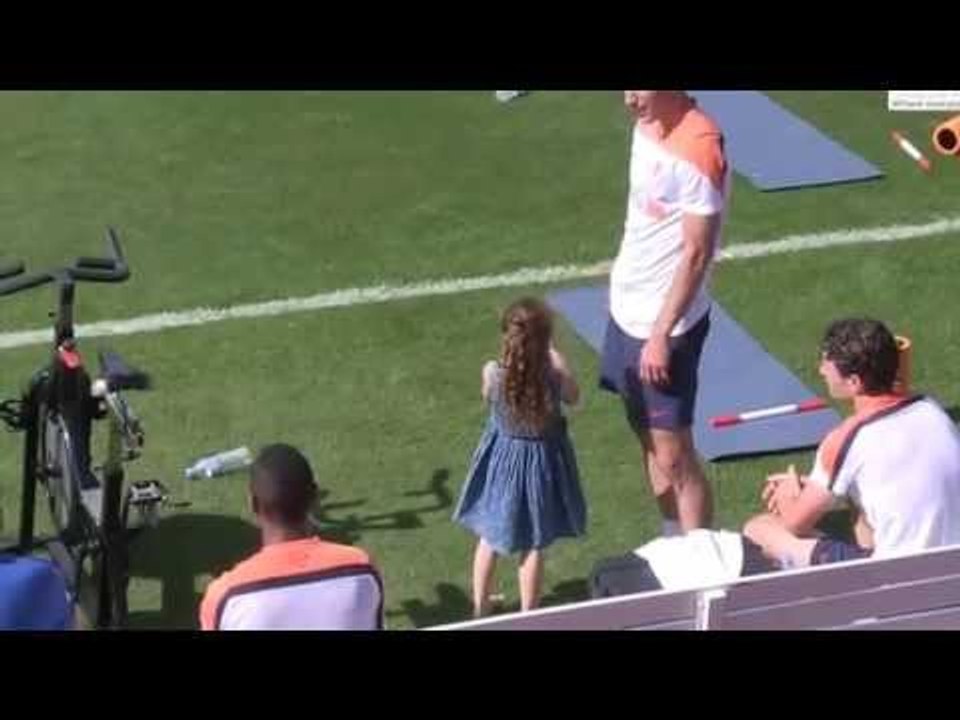 Robin van Persie takes the kids to Holland training