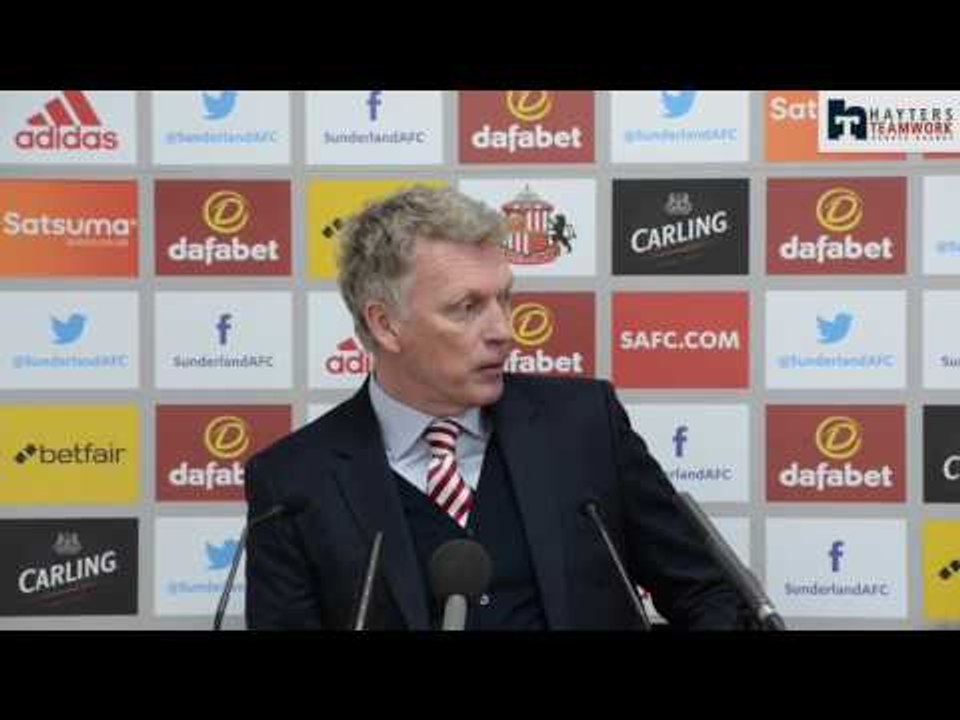 Moyes 'unconcerned' by crowd jeers