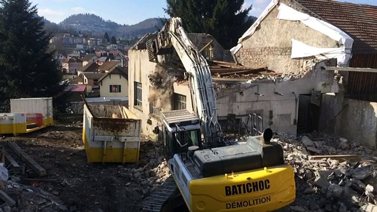 Démolition de l'ancien bâtiment Lamboley
