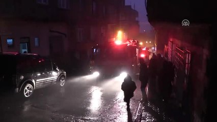 Genç Kadın Evini Ateşe Verdi - Gaziantep