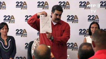 Maduro é oficialmente candidato