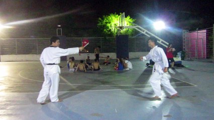 CLB Taekwondo ĐH Thăng Long thứ 5 15-9-2016 trung thu MVI_6404