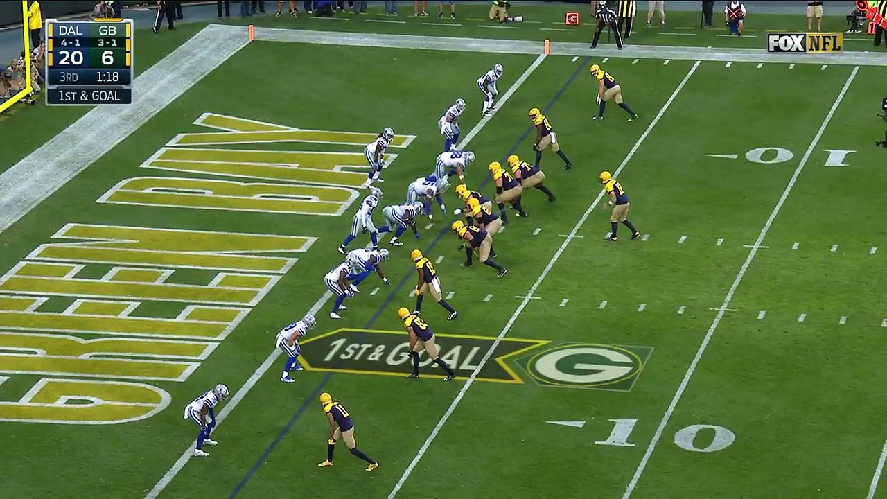 2016 - Aaron Rodgers fumbles deep in red zone, Cowboys recover