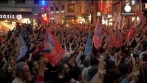 Protests against the Ankara bombing end in clashes in Istanbul and Diyabakir