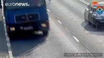 Kitten narrowly avoids being hit by several cars on Russian motorway