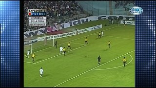 Copa Libertadores 2005: LDU (Quito) 3-0 Peñarol  - Prim.Fase Ida (01.02.2005)