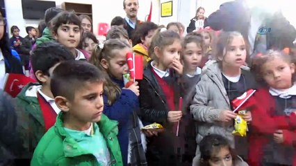 Söke’de öğrencilerden jandarmaya moral ziyareti