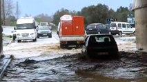 Çatılar uçtu, tekneler battı, alt geçitler göle döndü