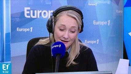 Loana évoque sa "renaissance" en couverture de "Elle"