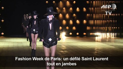 Fashion Week de Paris: Saint Laurent tout en jambes