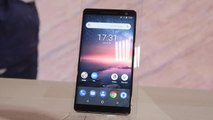Nokia 8 Sirocco Hands-On at MWC 2018