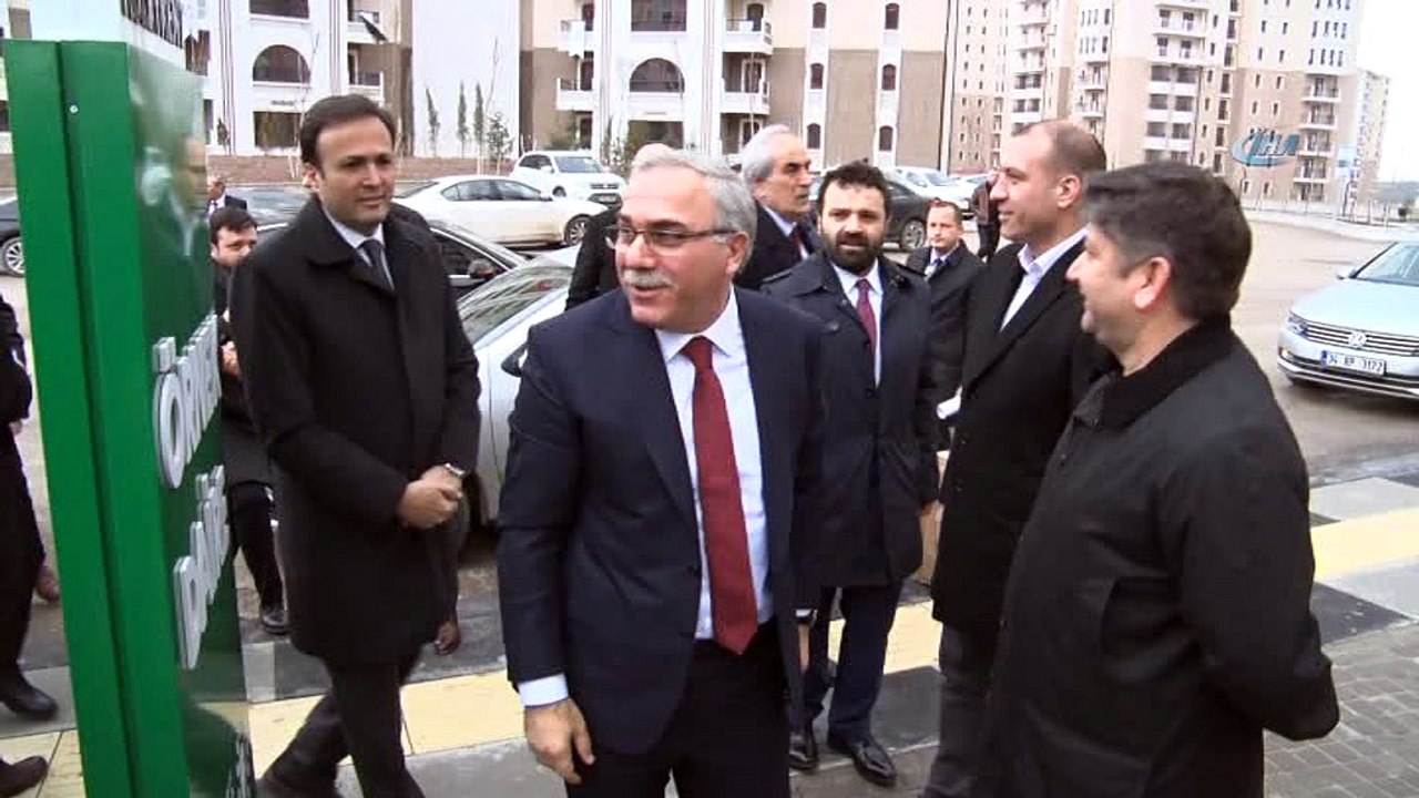 TOKİ Başkanı Ergün Turan: “Birkaç yıl içinde 40-50 bin nüfusu barındıracak, prestijli, konforlu, bütün altyapı sorunu çözülmüş, sosyal donatıları zengin bir yaşam alanı doğuyor”