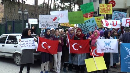 İmam Hatipli kız öğrenciler Askerlik Şubesinde