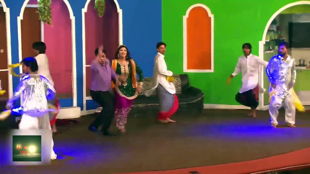 MUNDIYA - SEEMI KHAN 2018 PAKISTANI MUJRA DANCE - MUJRA MASTI