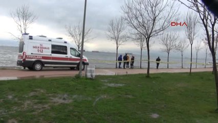 Kocaeli İzmit'te Deniz Kenarında Kadın Cesedi Bulundu