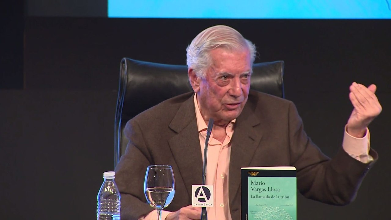 Vargas Llosa: "Prohibir libros y cuadros es antidemocrático"