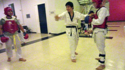 CLB Taekwondo ĐH Thăng Long thứ 5 27-10-2016 kỳ thi thăng cấp lần thứ 23 MVI_9431