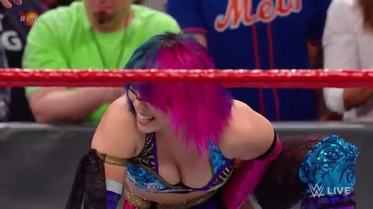 Asuka, Sasha Banks & Bayley vs. Alexa Bliss, Nia Jax & Mickie James- Raw, Feb 2018