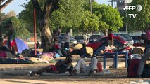 Venezolanos huyendo de crisis chocan con dura realidad en Brasil