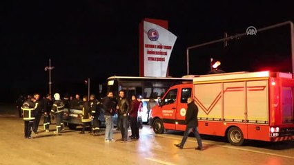 Halk Otobüsüyle Otomobil Çarpıştı: 7 Yaralı