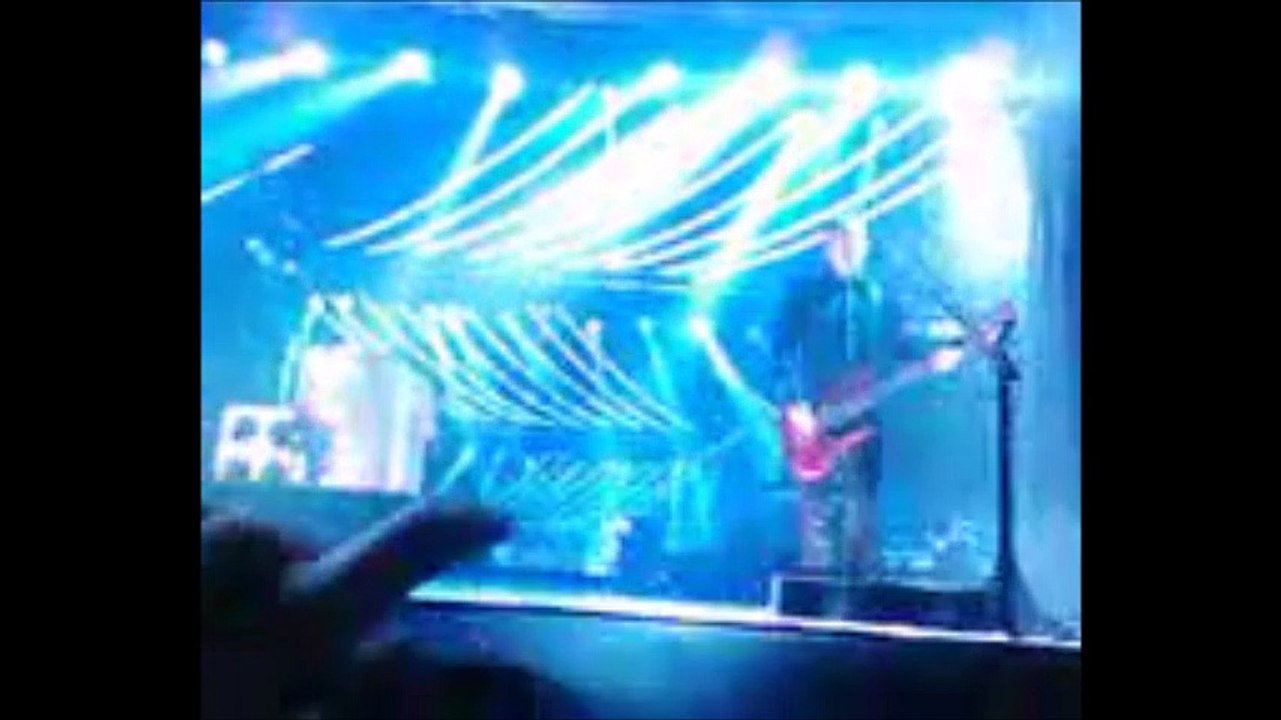 Muse - Apocalypse Please, Paris Bercy, 12/15/2006