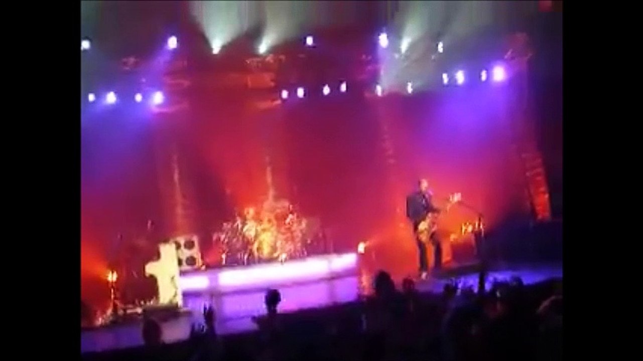 Muse - Apocalypse Please, Hong Kong AsiaWorld-Expo, 03/03/2007