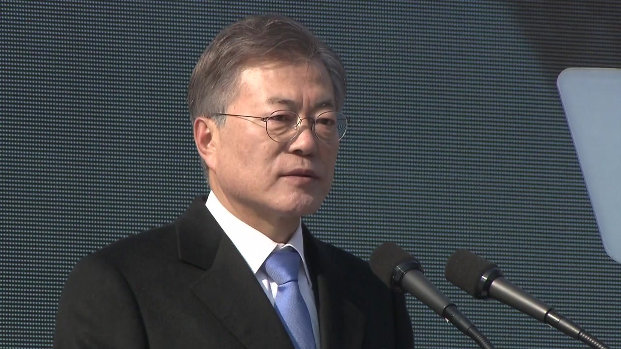 문 대통령, "일본이 위안부 문제 끝났다 말해선 안 돼" / YTN