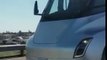 Le camion TESLA aperçu sur une autoroute américaine !