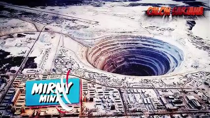 10 LUBANG BUMI MENGERIKAN YANG DIANGGAP GERBANG MENUJU DIMENSI LAIN?!!