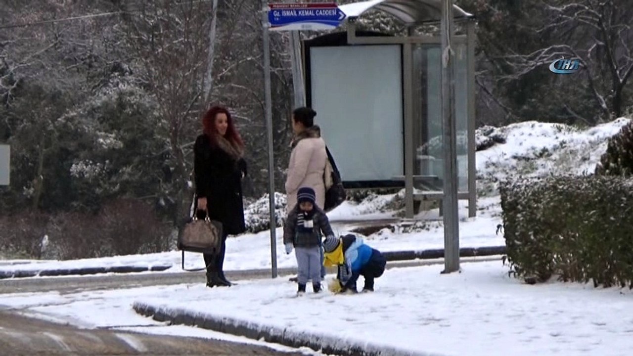 Yalova beyaza büründü