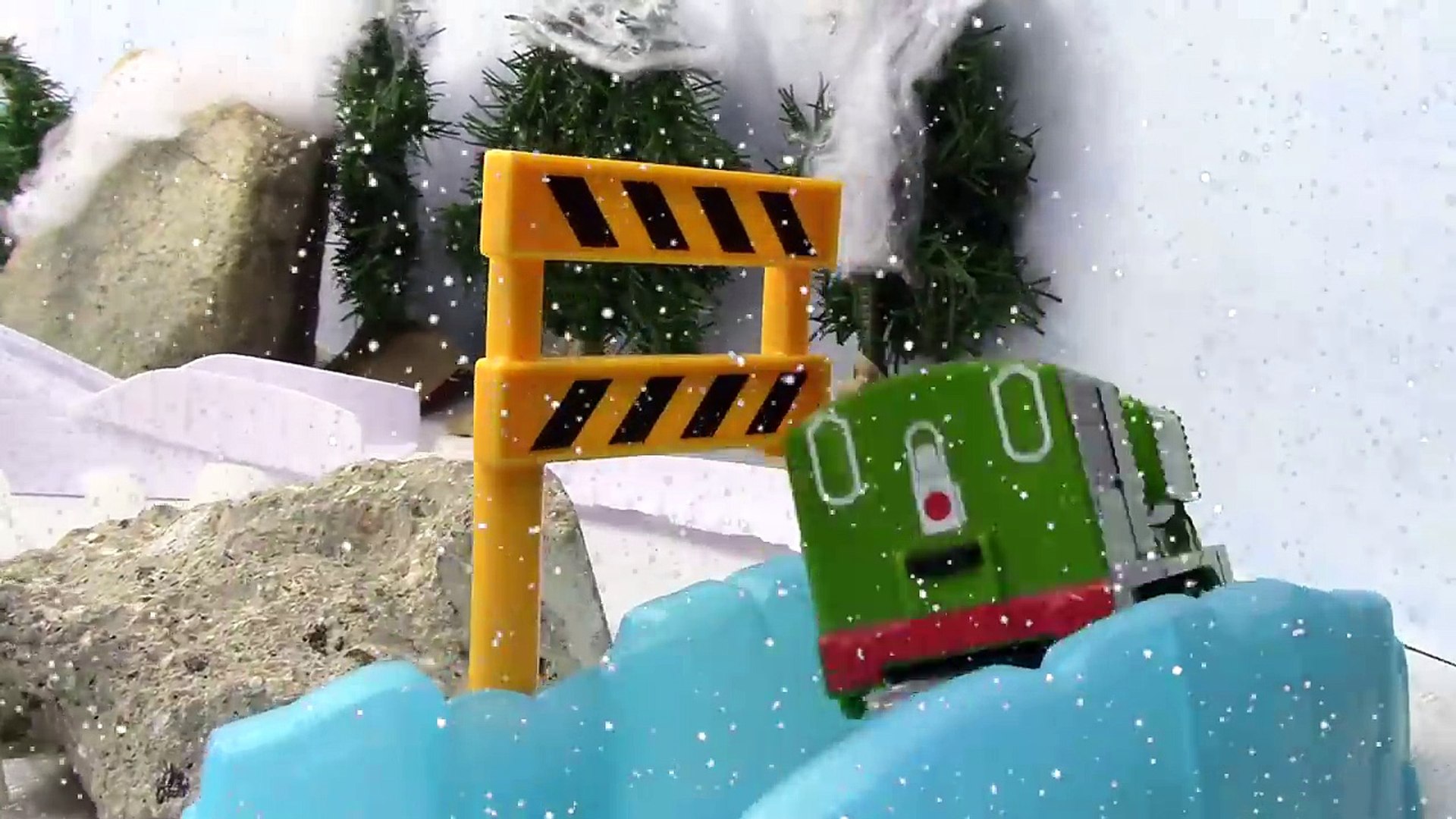 thomas train icy mountain drift trackmaster