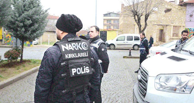 Asayiş Kontrolü Uygulamalarında Şüphelileri Belirleyen Seçiciler İlk Kez Sahada