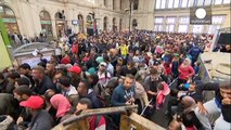 Migrants: Austrian rail suspends services to and from Hungary