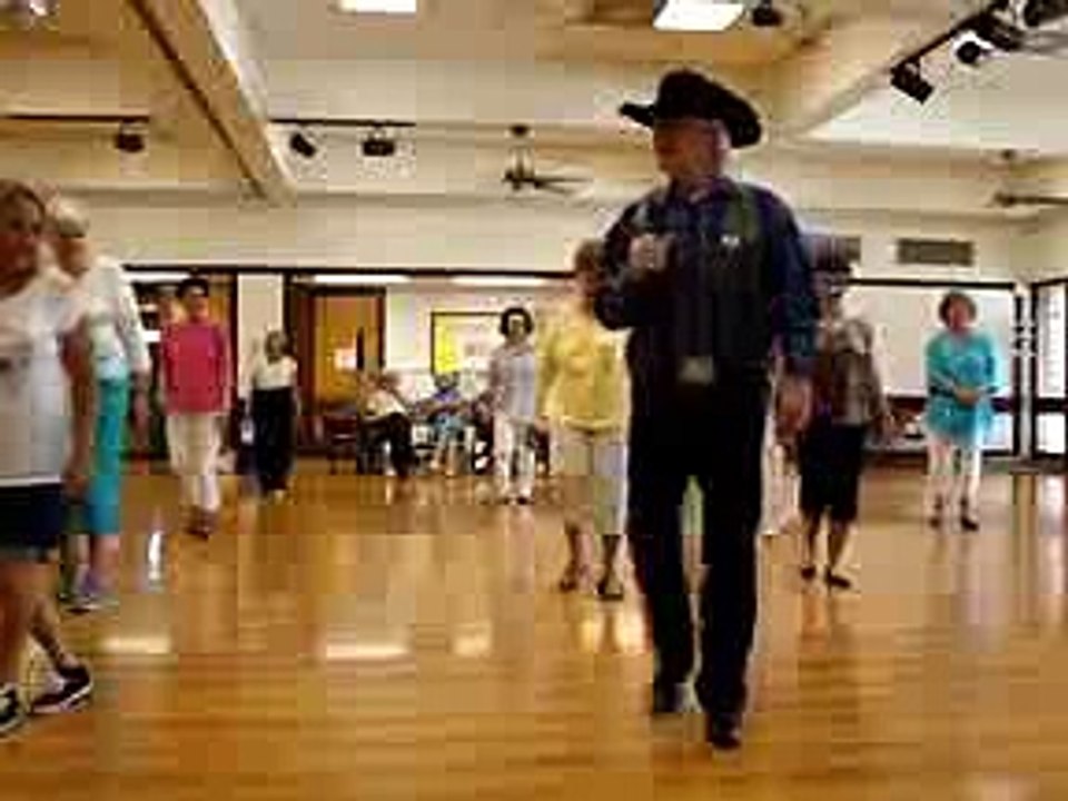 Kick It Up ( Line Dance )