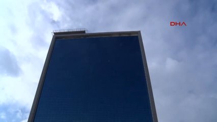 Belediye Önünde C Plaka Eylemi Yapan Servisçilere Polisten Müdahale